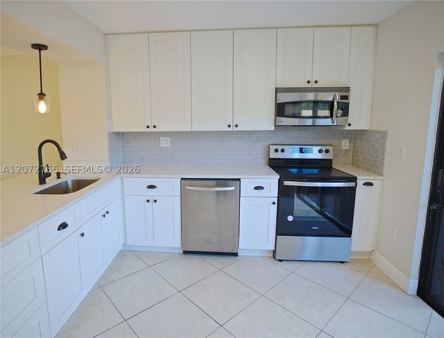 10196 SW 77th Ct 10196, Miami, FL 33156