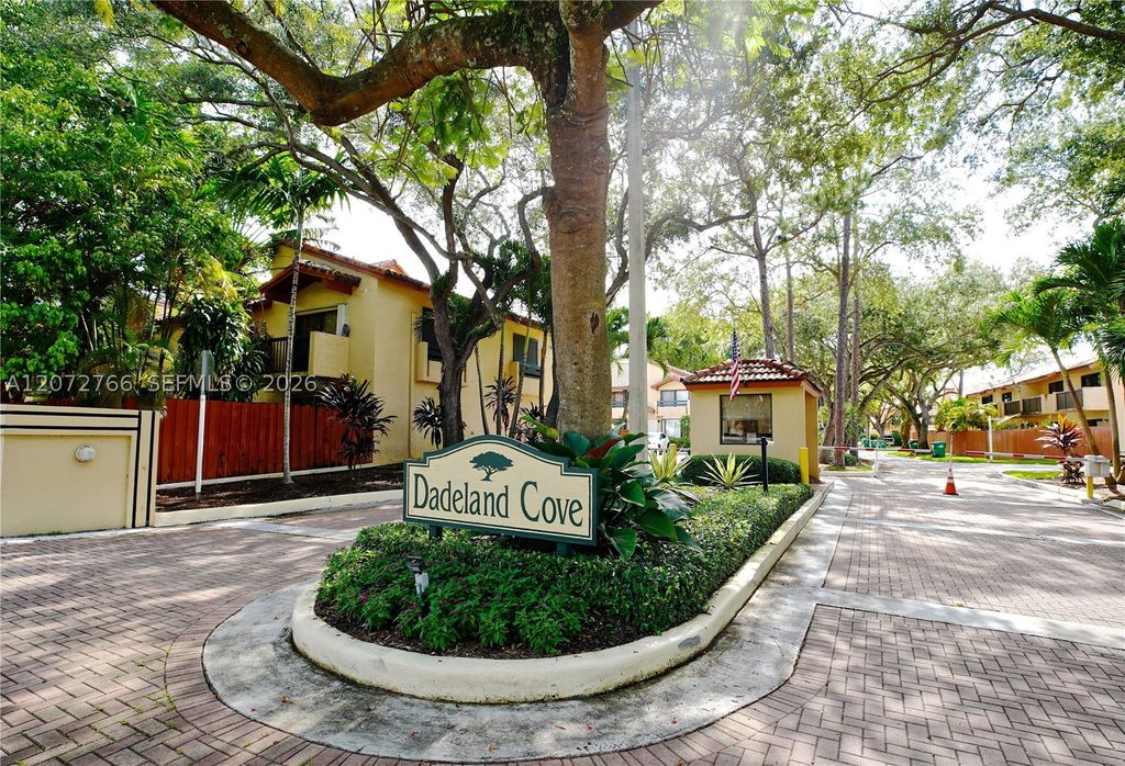 10196 SW 77th Ct 10196, Miami, FL 33156