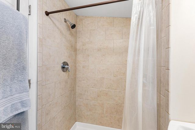 5227 RESERVATION RD, Drexel Hill, PA 19026