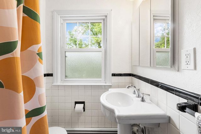 5227 RESERVATION RD, Drexel Hill, PA 19026