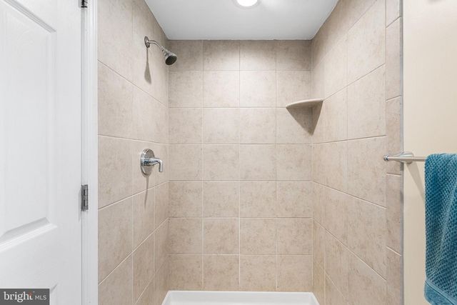 5227 RESERVATION RD, Drexel Hill, PA 19026