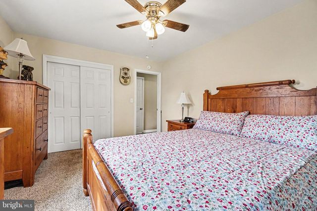 5975 CLOVER RD, Harrisburg, PA 17112