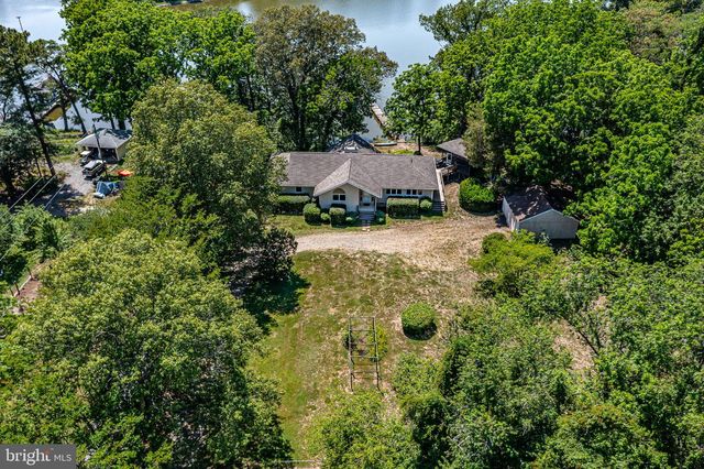 577 MELROSE RD, Lottsburg, VA 22511