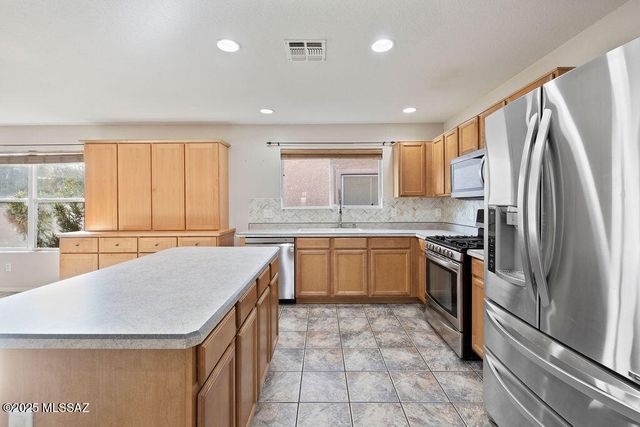 10440 E Bridgeport Street, Tucson, AZ 85747