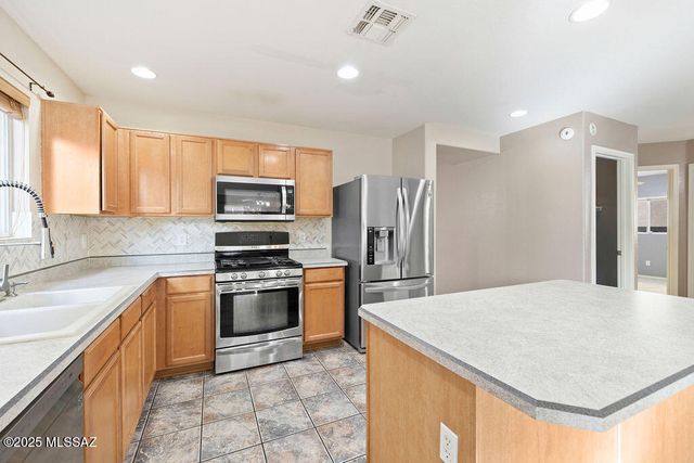 10440 E Bridgeport Street, Tucson, AZ 85747