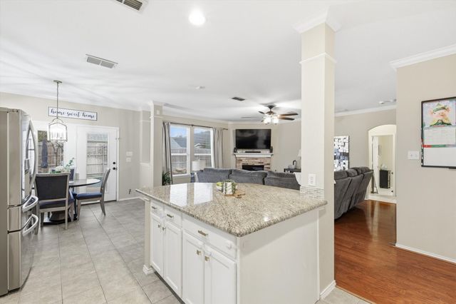 13209 Settlers Trail, Fort Worth, TX 76244