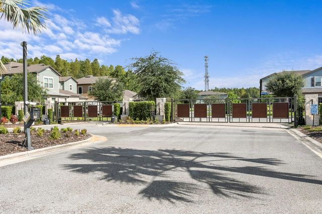 18908 WILLOWMORE CEDAR DRIVE, Lutz, FL 33558