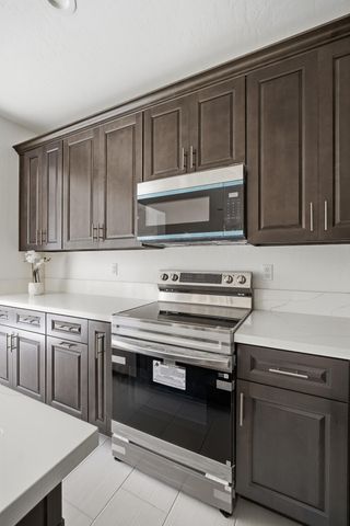 6347 W Elowin Avenue, Visalia, CA 93291