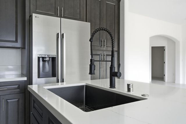 6347 W Elowin Avenue, Visalia, CA 93291