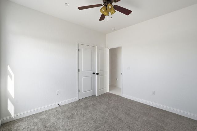 6347 W Elowin Avenue, Visalia, CA 93291