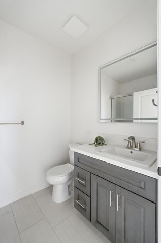 6347 W Elowin Avenue, Visalia, CA 93291