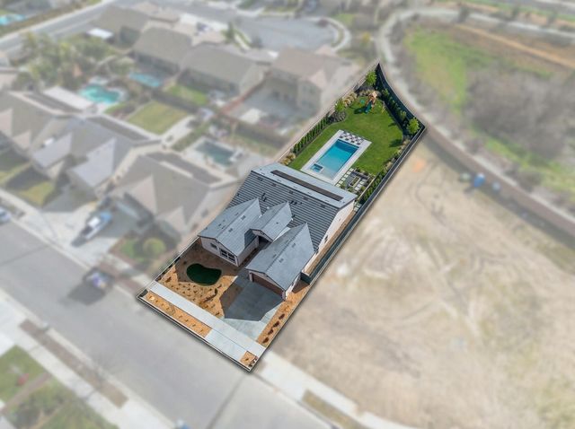 6347 W Elowin Avenue, Visalia, CA 93291