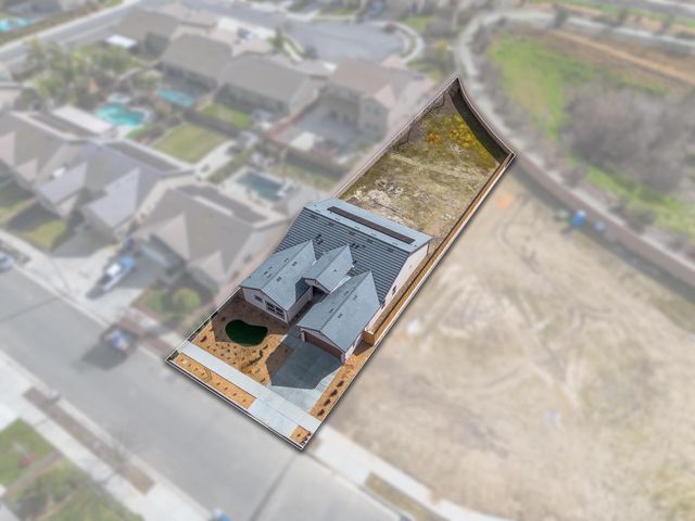 6347 W Elowin Avenue, Visalia, CA 93291