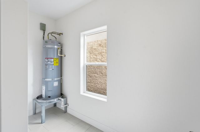 6347 W Elowin Avenue, Visalia, CA 93291