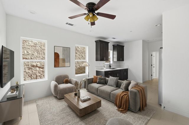 6347 W Elowin Avenue, Visalia, CA 93291