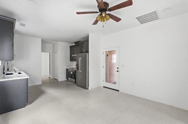 6347 W Elowin Avenue, Visalia, CA 93291