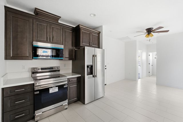 6347 W Elowin Avenue, Visalia, CA 93291