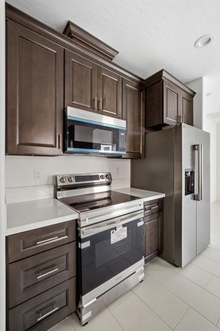 6347 W Elowin Avenue, Visalia, CA 93291