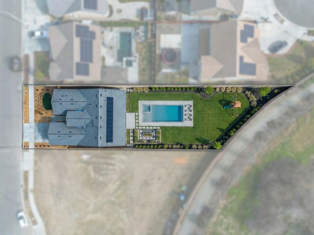 6347 W Elowin Avenue, Visalia, CA 93291