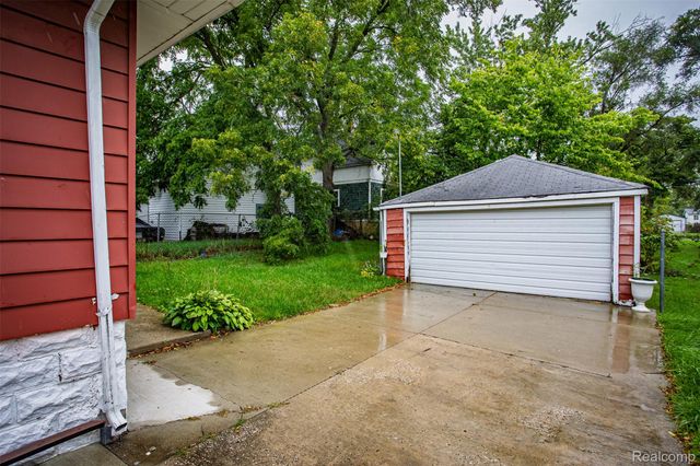 425 E Jamieson Street, Flint, MI 48505