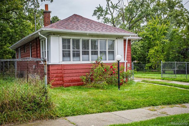 425 E Jamieson Street, Flint, MI 48505
