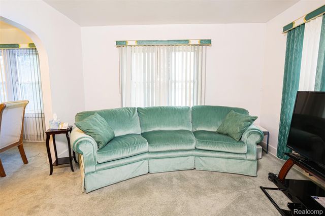 425 E Jamieson Street, Flint, MI 48505