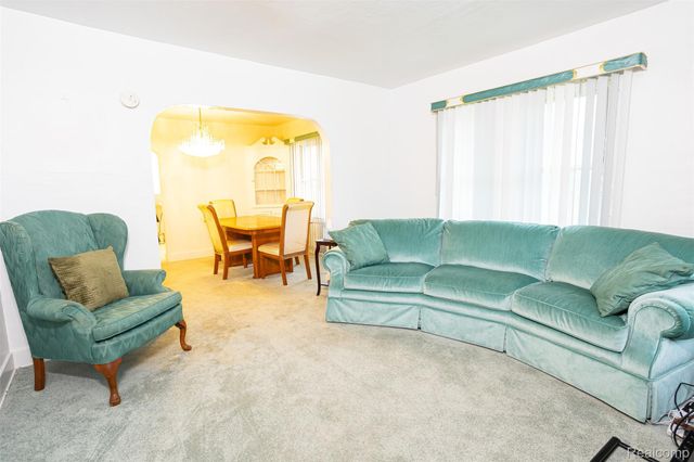 425 E Jamieson Street, Flint, MI 48505
