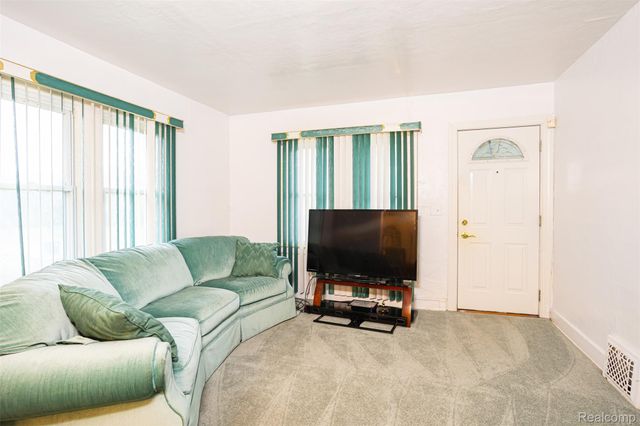 425 E Jamieson Street, Flint, MI 48505