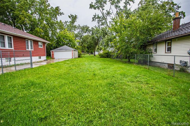 425 E Jamieson Street, Flint, MI 48505