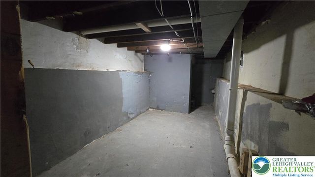 1116 West Maple Street, Allentown City, PA 18102