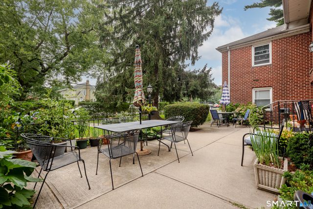 64 Maple Tree Avenue 2, Stamford, CT 06906