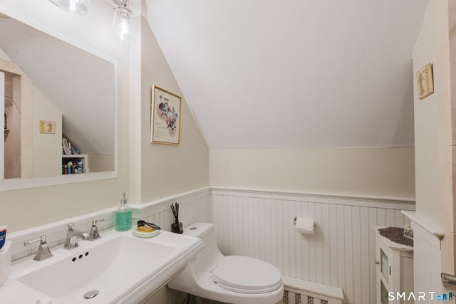 64 Maple Tree Avenue 2, Stamford, CT 06906