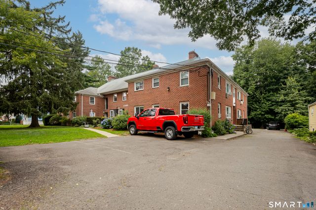 64 Maple Tree Avenue 2, Stamford, CT 06906