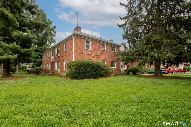 64 Maple Tree Avenue 2, Stamford, CT 06906