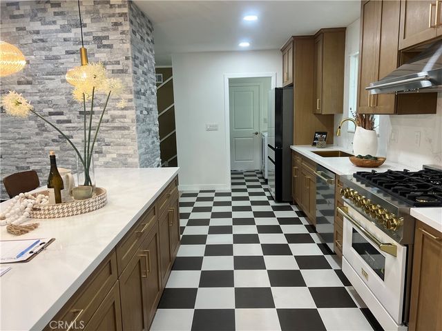 4040 Lehman, La Crescenta, CA 91214