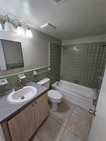 2818 SW 2ND AVENUE, Gainesville, FL 32607