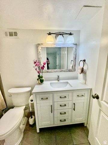 211 N 200 W, Salt Lake City, UT 84103