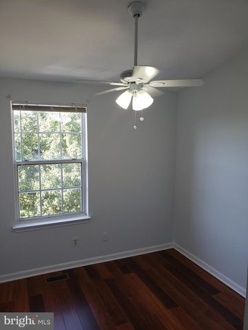 6839 SIGNATURE CIR, Alexandria, VA 22310