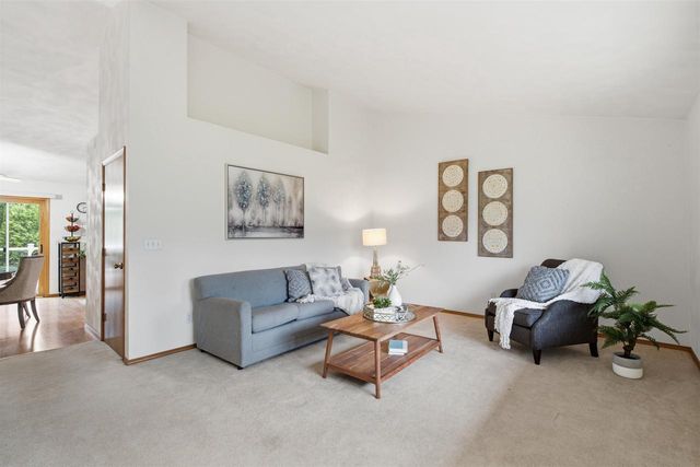 W2303 ST GERMAINE COURT, Appleton, WI 54915