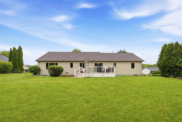 W2303 ST GERMAINE COURT, Appleton, WI 54915