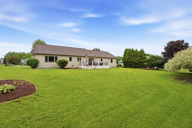 W2303 ST GERMAINE COURT, Appleton, WI 54915