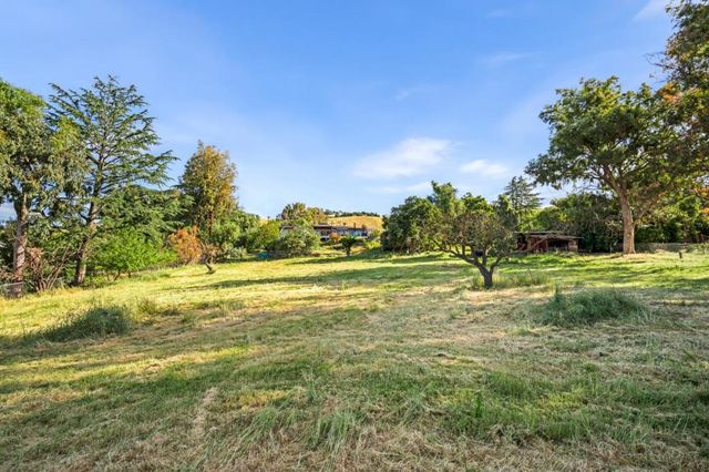 2125 Mangin Way, San Jose, CA 95148