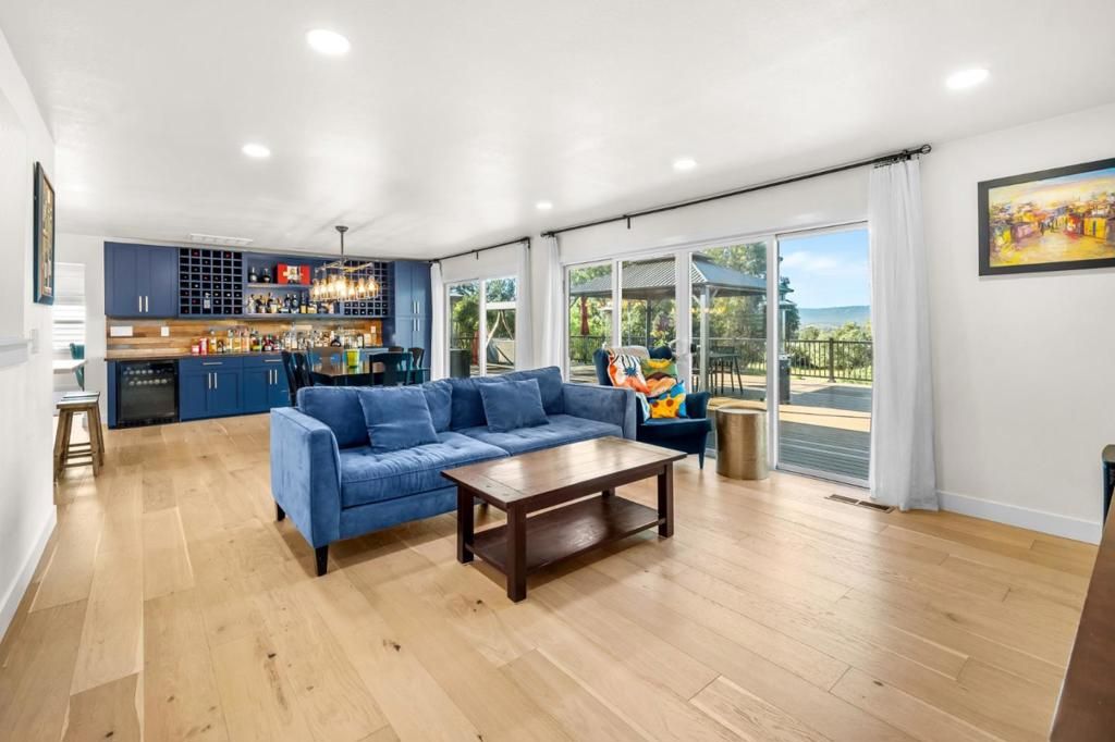 Image 16 of property listing at 2125 Mangin Way, San Jose, CA 95148