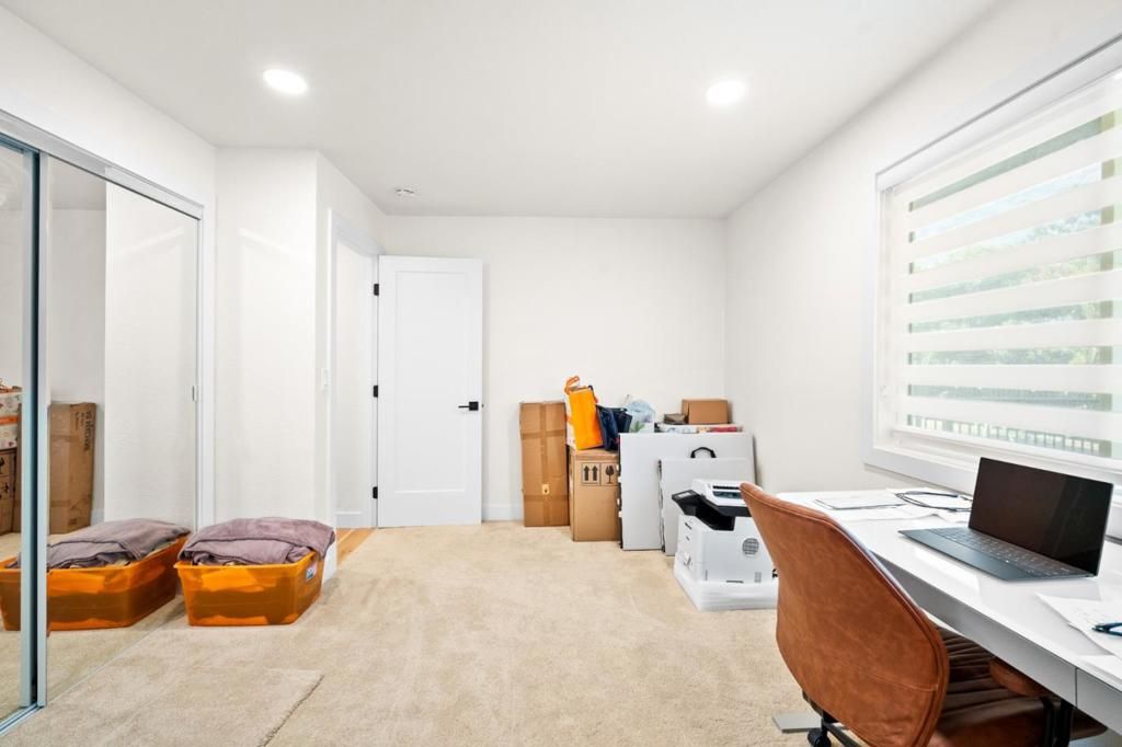 Image 43 of property listing at 2125 Mangin Way, San Jose, CA 95148