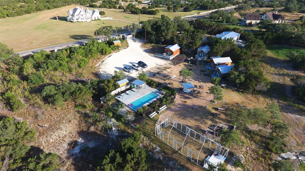 806 Bell Springs RD, Dripping Springs, TX 78620