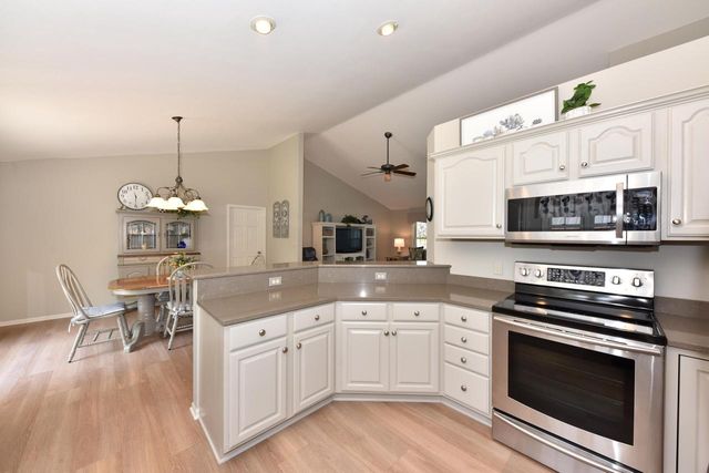 N65W15321 Blue Heron DRIVE, Menomonee Falls, WI 53051