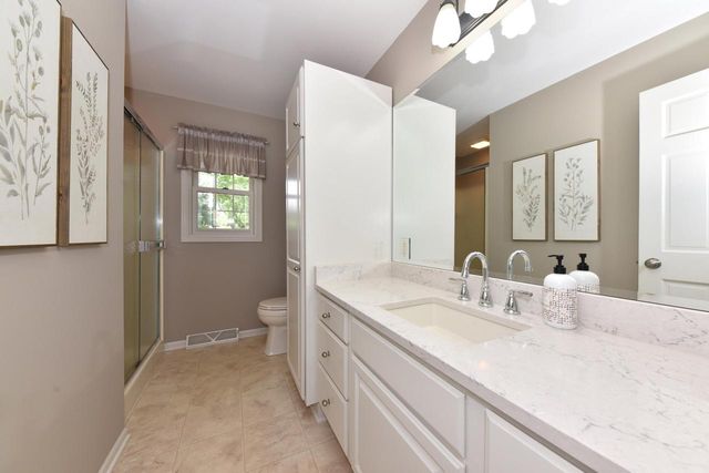 N65W15321 Blue Heron DRIVE, Menomonee Falls, WI 53051