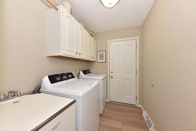 N65W15321 Blue Heron DRIVE, Menomonee Falls, WI 53051