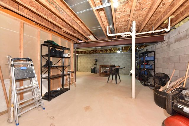 N65W15321 Blue Heron DRIVE, Menomonee Falls, WI 53051