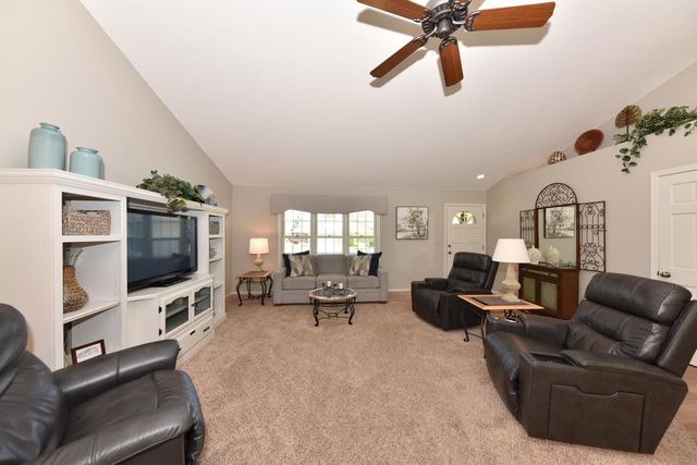 N65W15321 Blue Heron DRIVE, Menomonee Falls, WI 53051